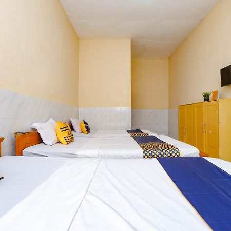 Spot On 2011 Hotel Mekar Sari Surakarta (Solo) Exterior foto