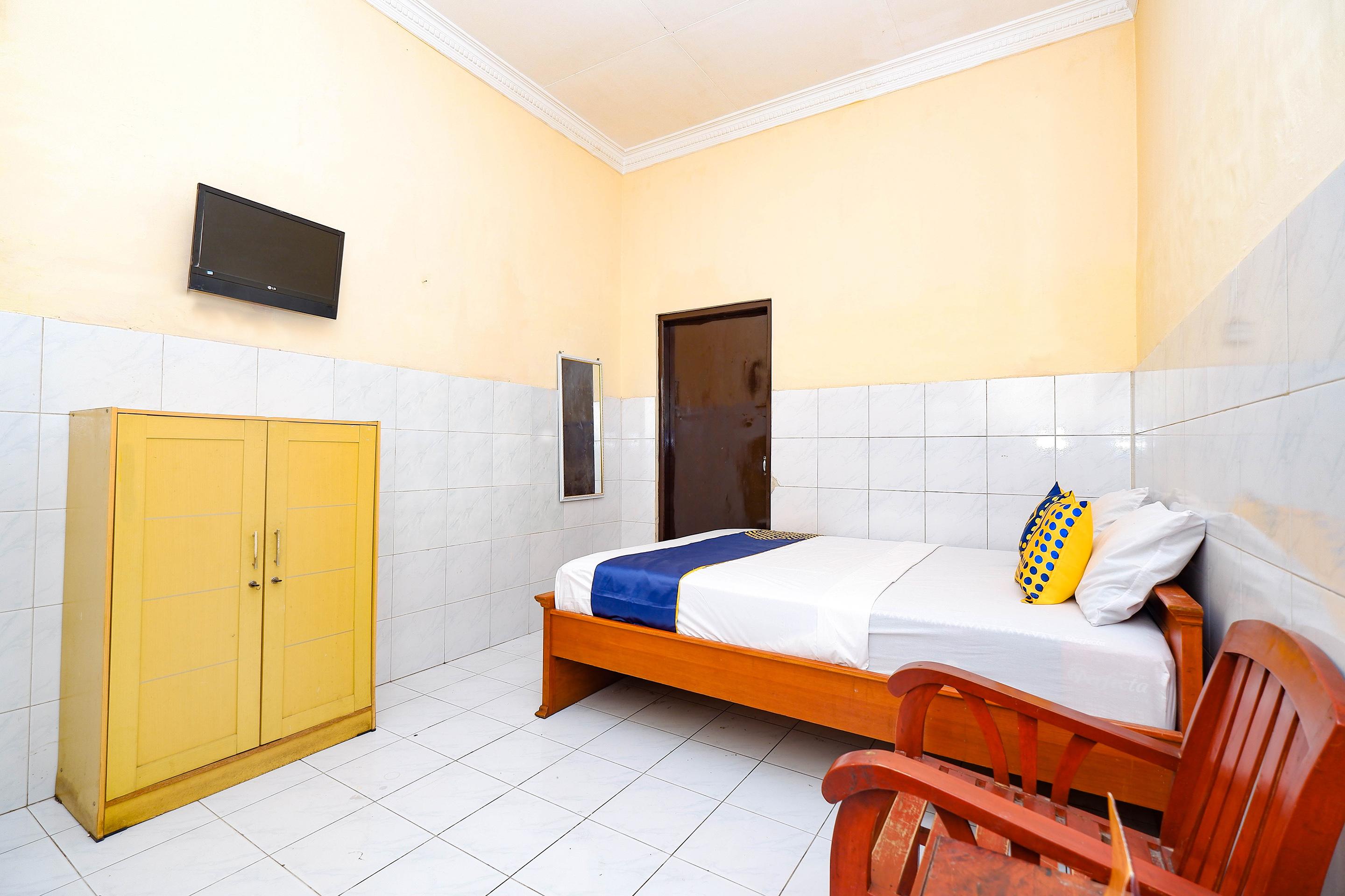 Spot On 2011 Hotel Mekar Sari Surakarta (Solo) Exterior foto