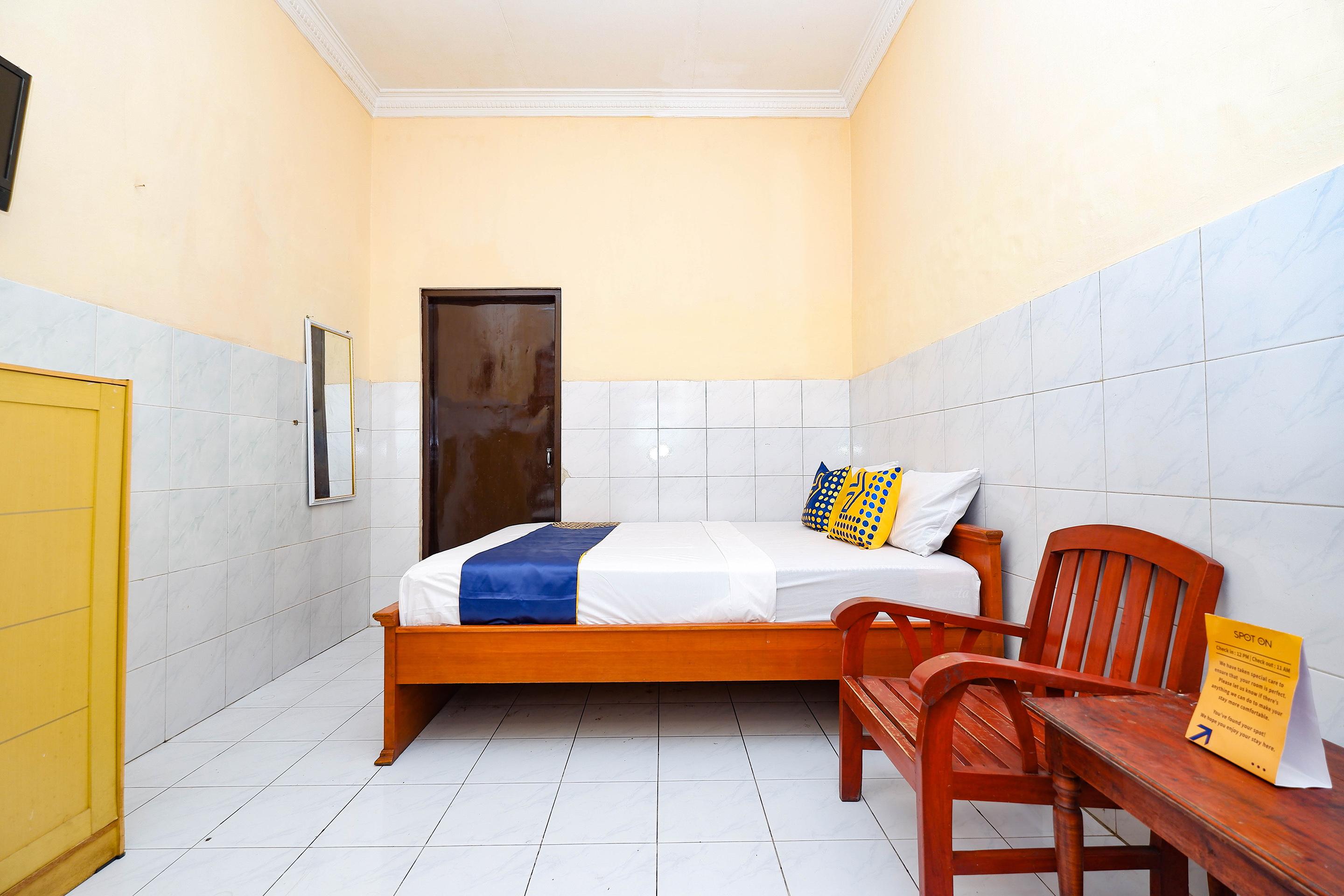 Spot On 2011 Hotel Mekar Sari Surakarta (Solo) Exterior foto
